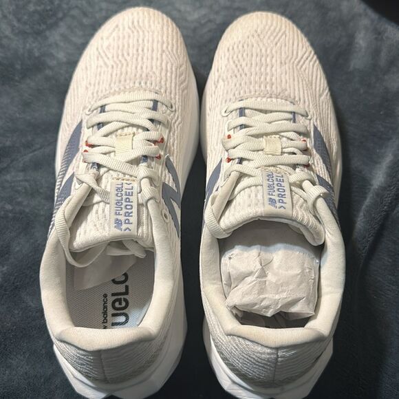 Women’s New Balance FuelCell Propell Sz 8.5 - Picture 2 of 4